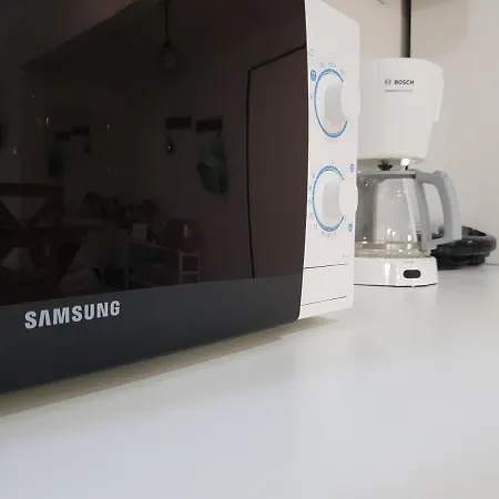 Antigonidon Square Luxury Daire *