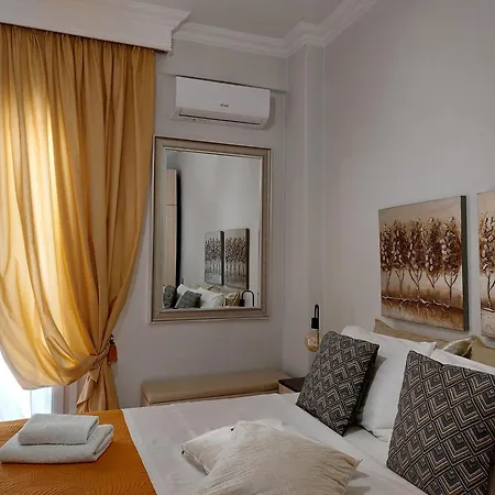Antigonidon Square Luxury Apartment *