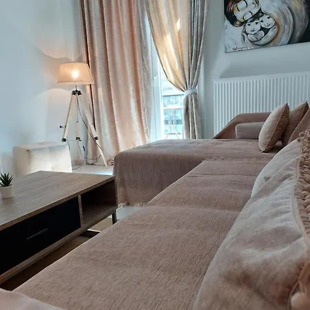 Antigonidon Square Luxury Lejlighed